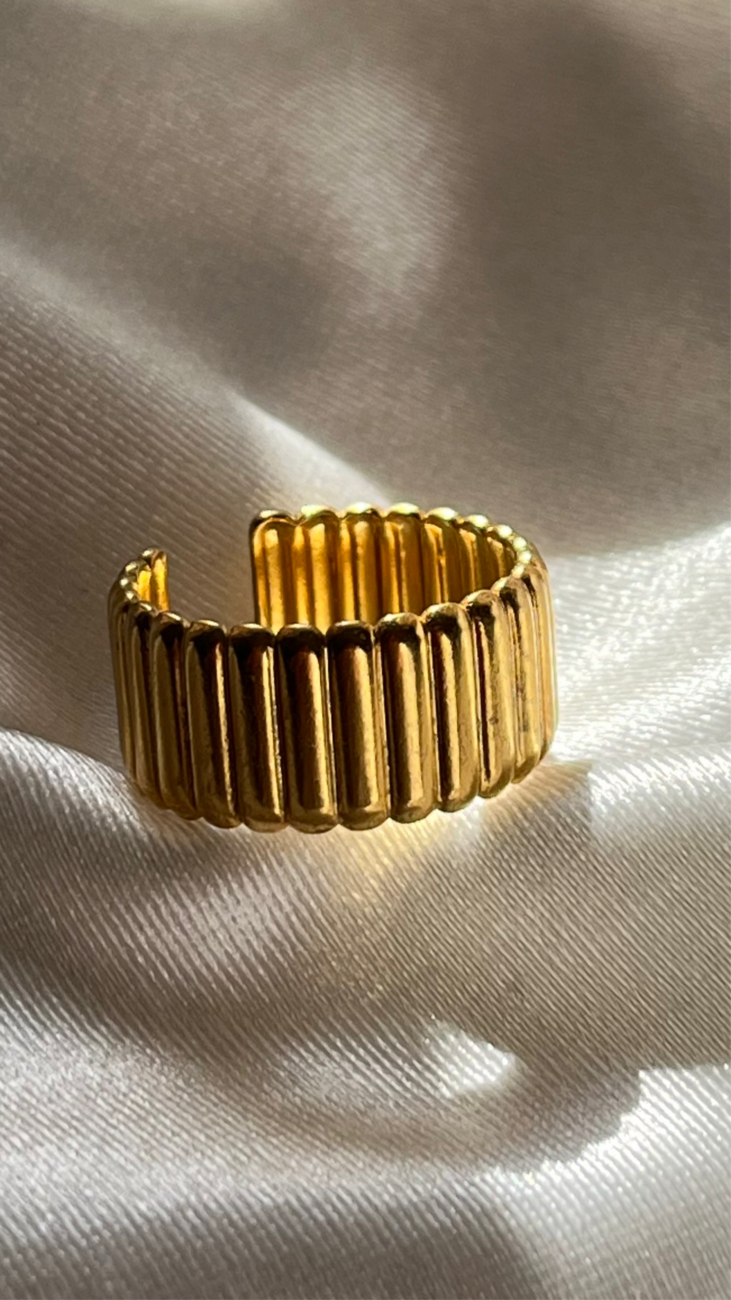 Amara Ring