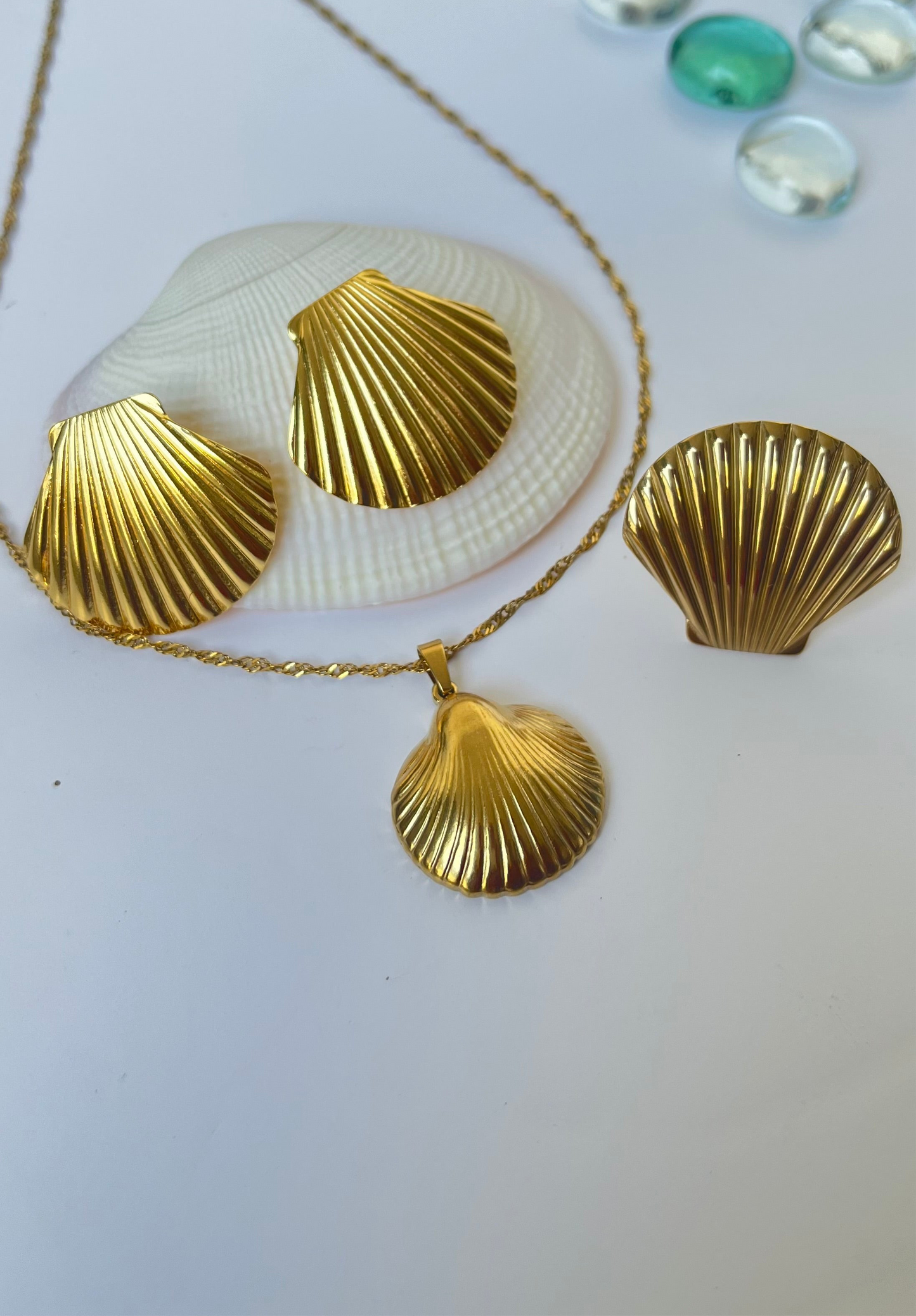 Isla Shell Necklace