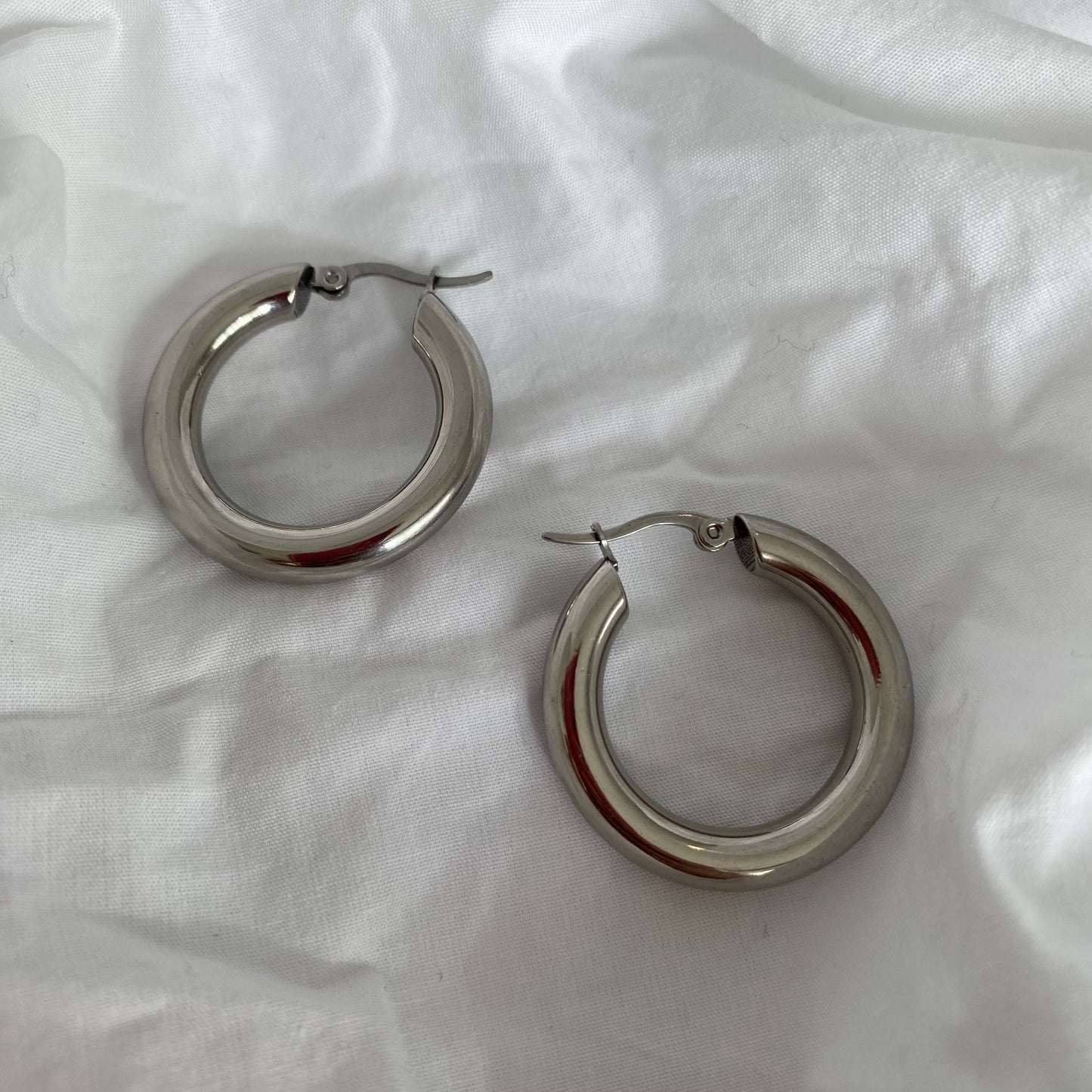 Elara Hoop