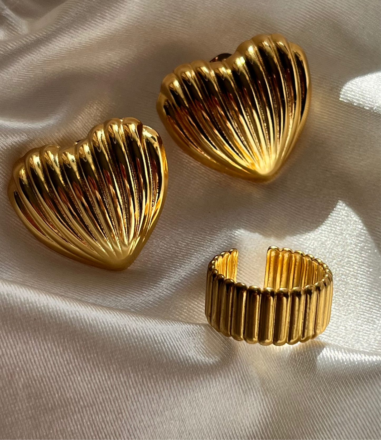 Amara Ring