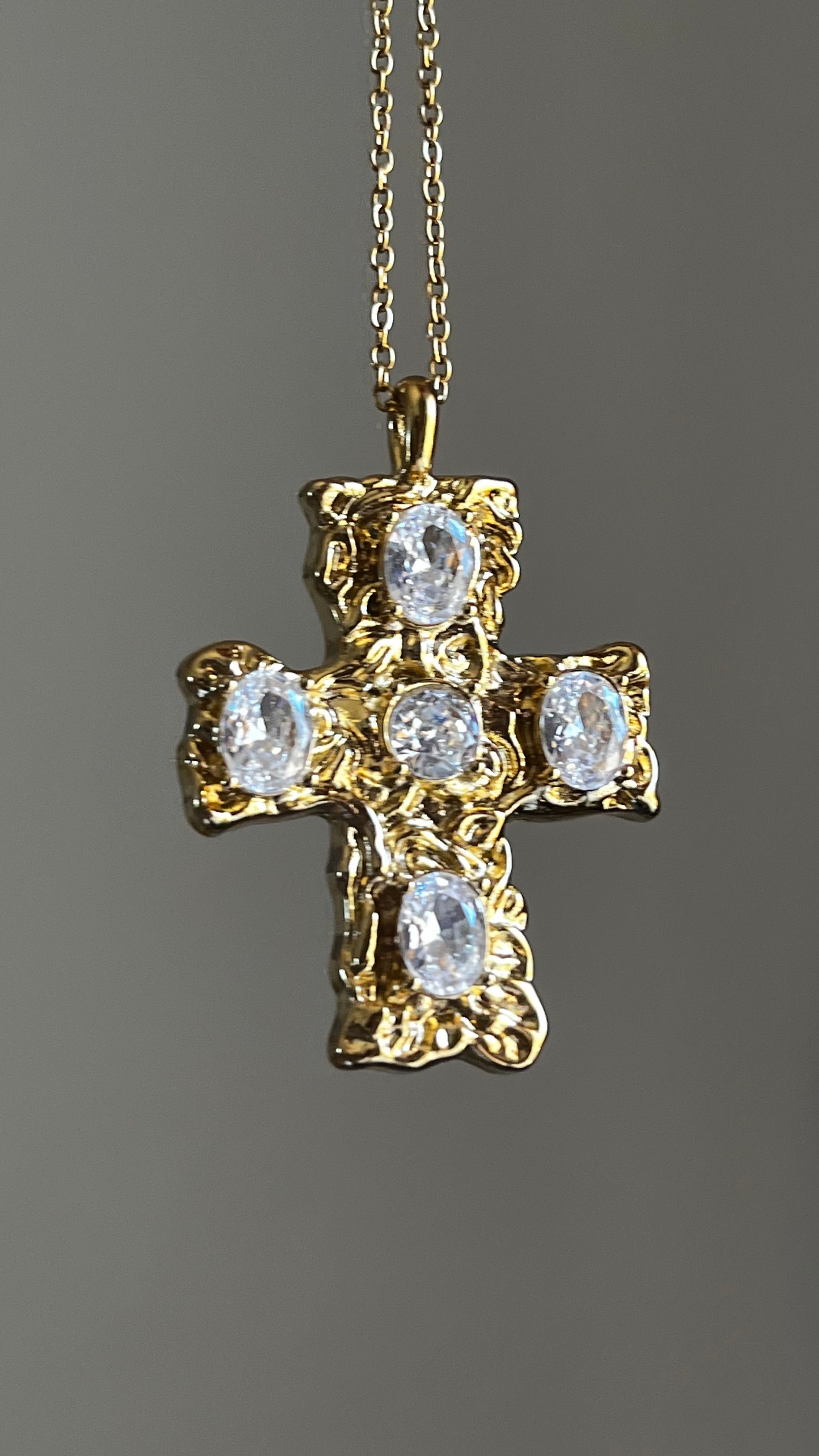 Escape Necklace