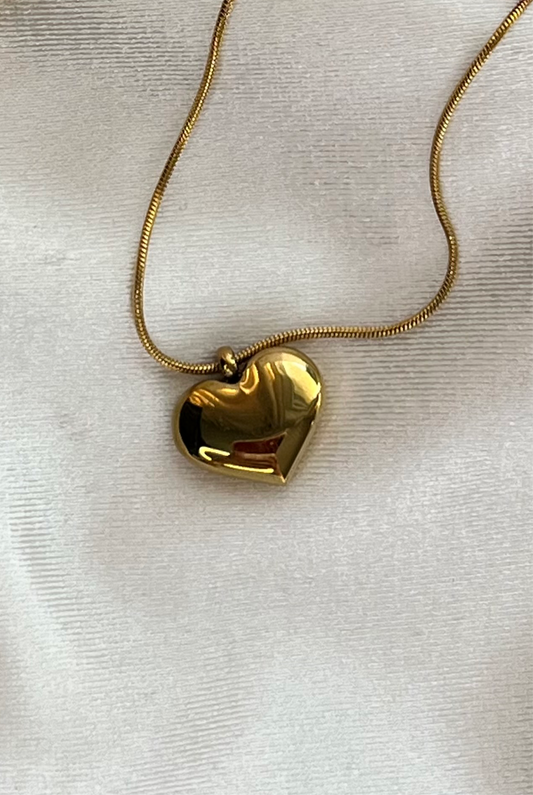 Heart pendant necklace 18k gold plated 
