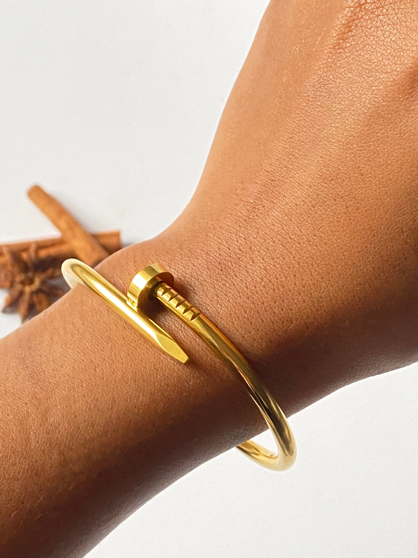 Cloue Bangles