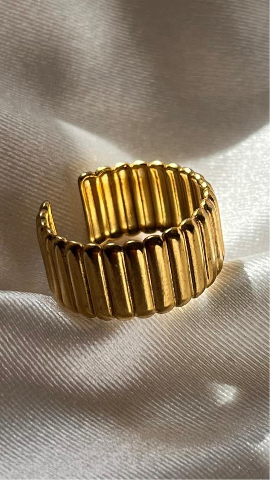 Amara Ring